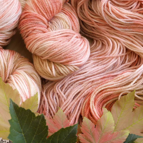 Herbstlaub gefärbt auf Atelier Zitron Ramie de luxe